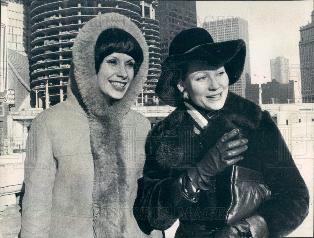 1976 Soviet Circus Performers Tamara Simonenko/Angelina Monastirsky Press Photo - Historic Images