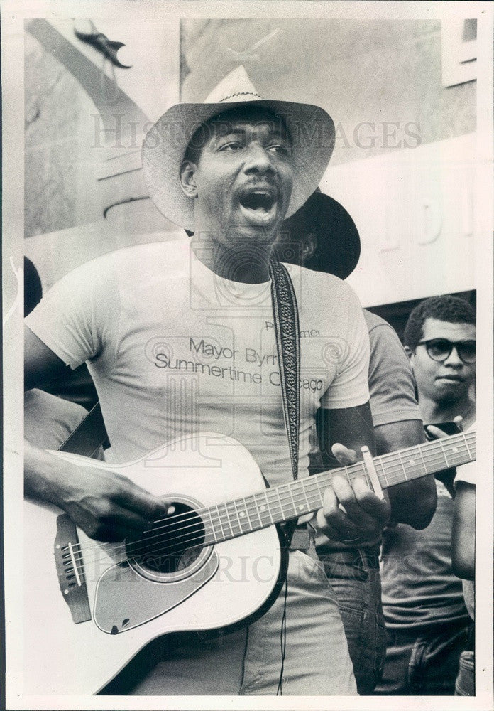1980 Chicago, IL Summertime Chicago Songwriter Terry McCullough Press Photo - Historic Images