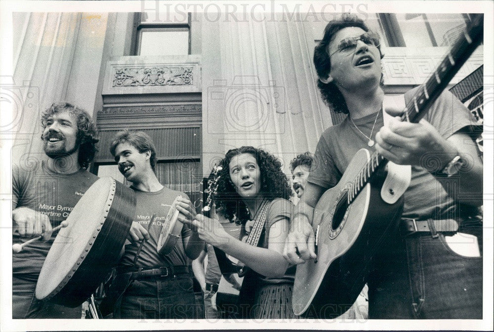 1980 Chicago, Illinois Summertime Chicago, Elizabeth Halcro Press Photo - Historic Images