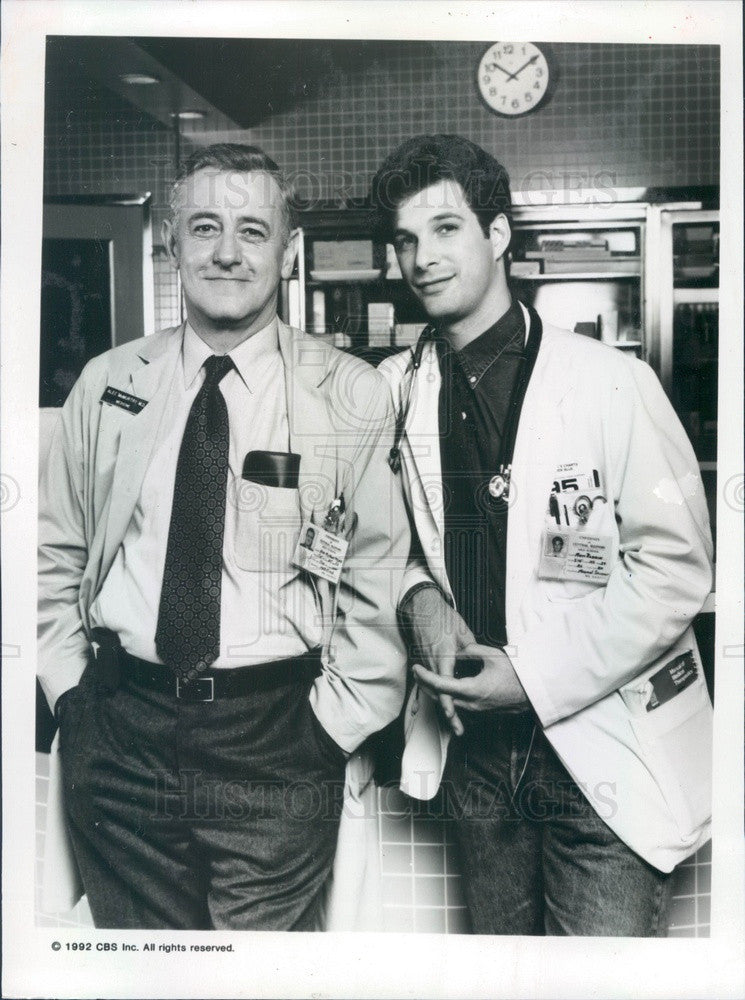 1992 American Hollywood Actors John Mahoney &amp; Kurt Deutsch Press Photo - Historic Images