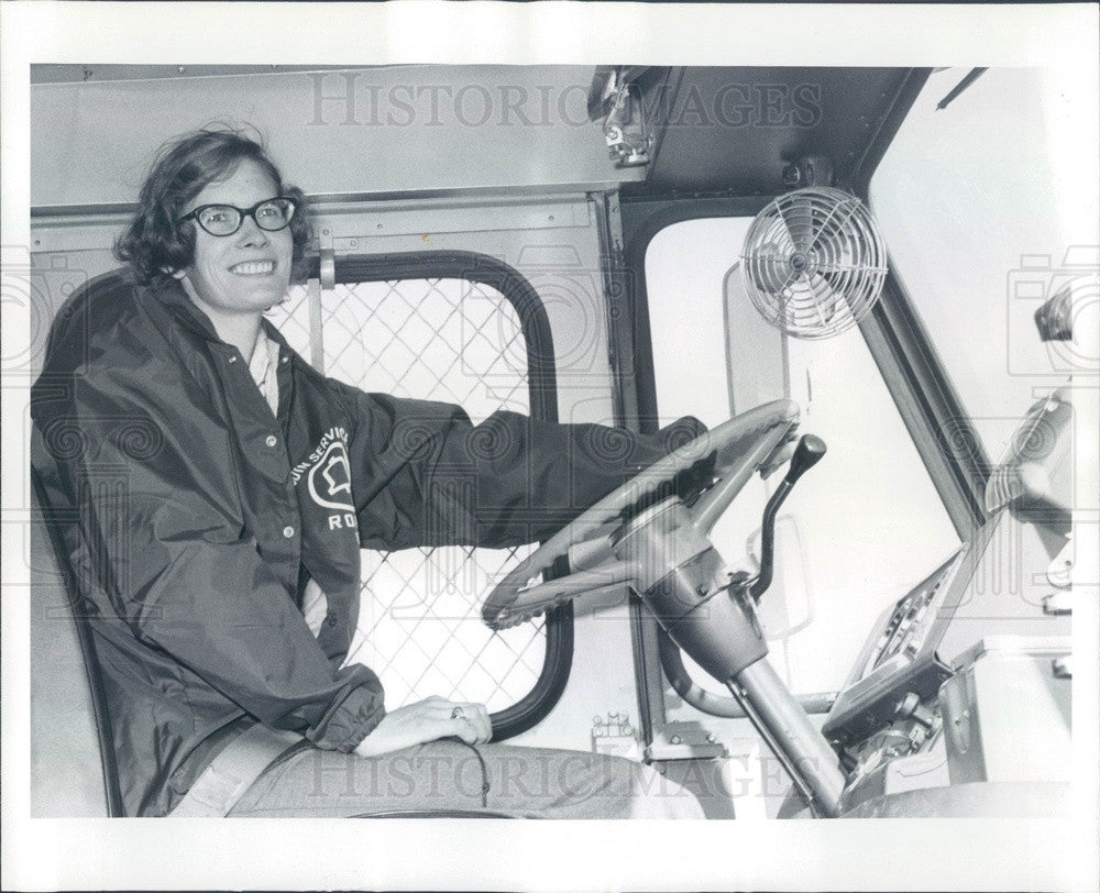 1974 Illinois Truck Driver Evangeline Leo, First Female Finalist Press Photo - Historic Images