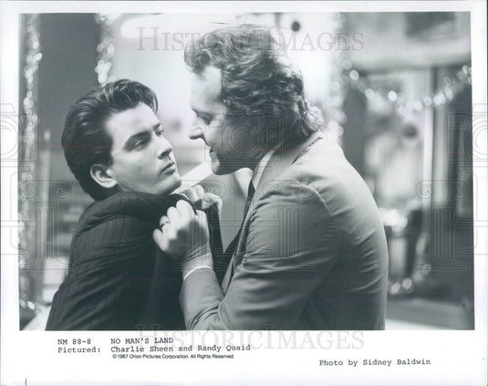 1987 American Hollywood Actors Charlie Sheen & Randy Quaid Press Photo - Historic Images