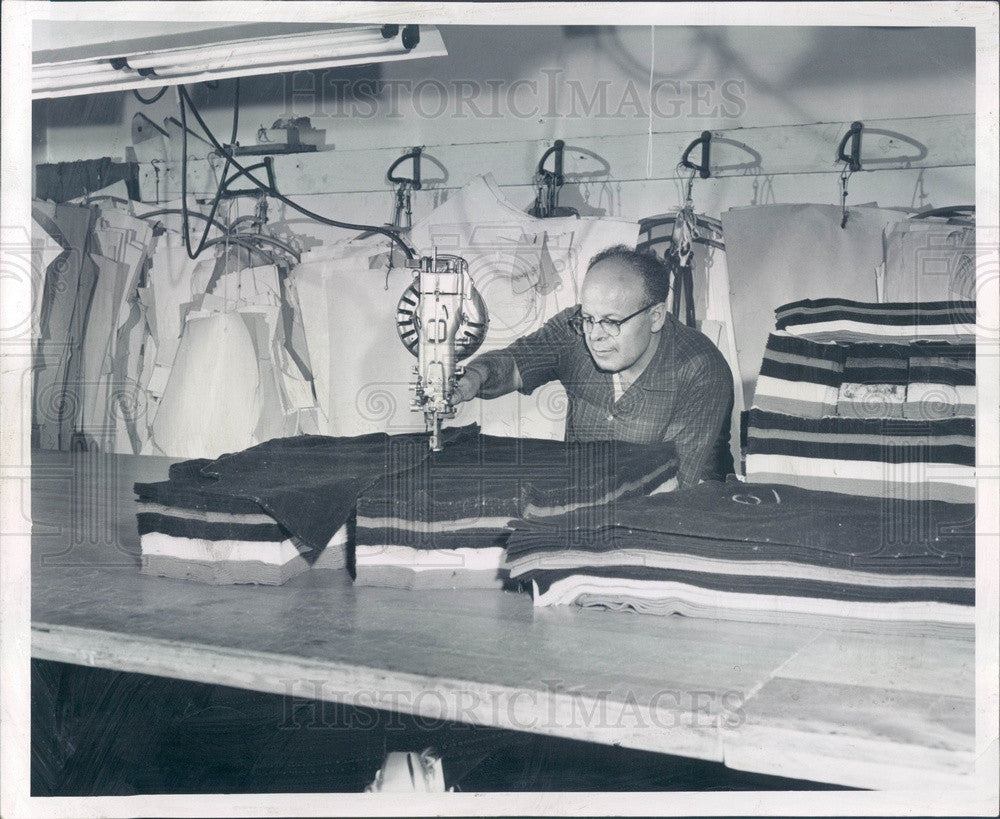 1957 Detroit, Michigan Crown Cloak Co Owner Rubin Schwartz Press Photo - Historic Images