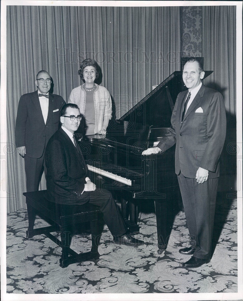 1963 Detroit, Michigan Harmonie Chorus President Gerald Schroeder Press Photo - Historic Images