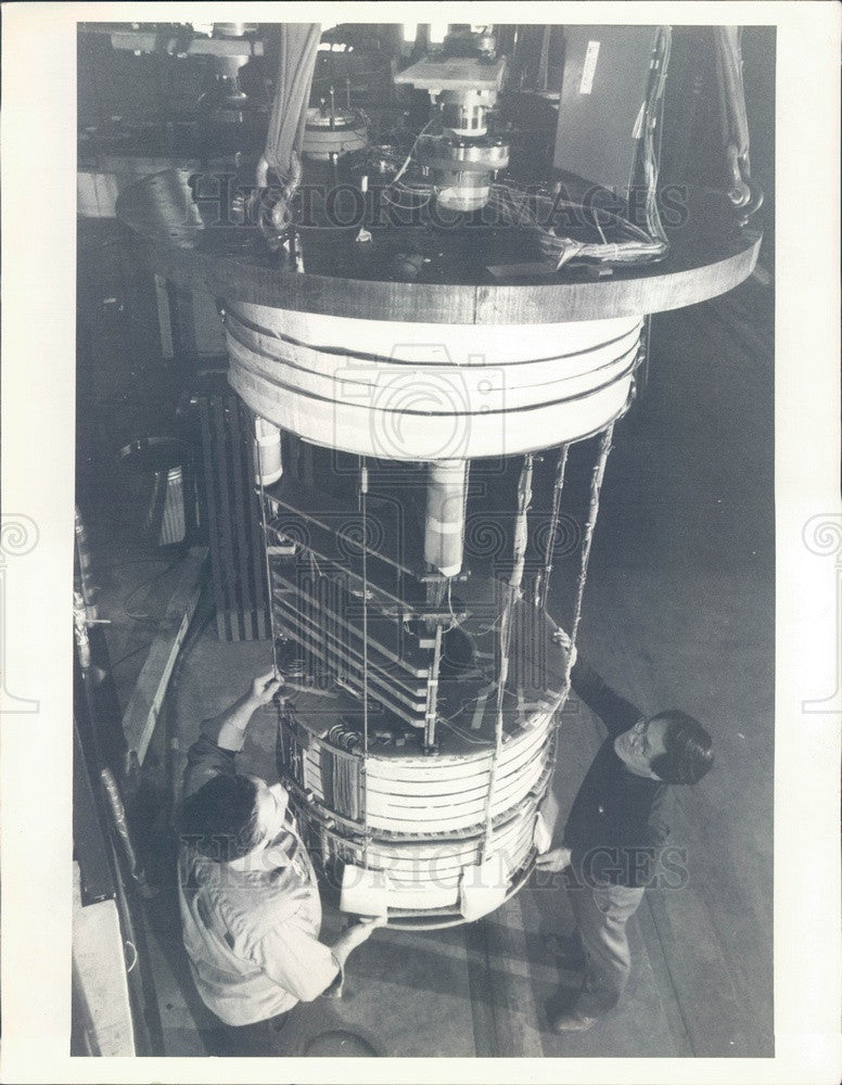 1982 Chicago, Illinois Argonne Natl Lab Superconducting Magnet Press Photo - Historic Images