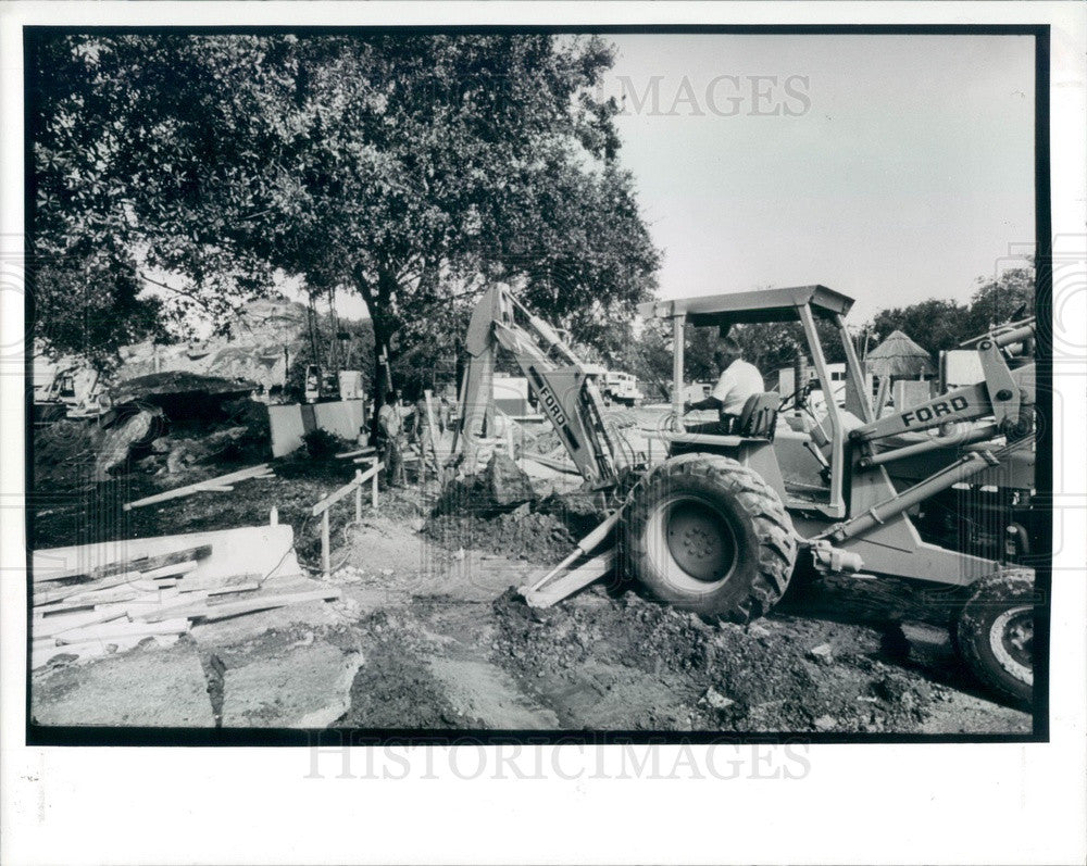 1991 Tampa, Florida Busch Gardens Great Ape Domain Construction Press Photo - Historic Images