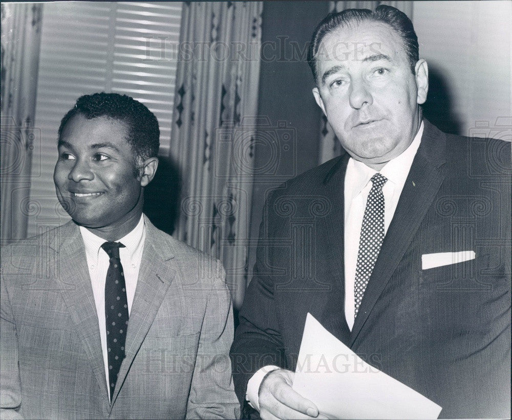 1968 Detroit, Michigan Police Commissioner Spreen &amp; Marvin Brown Press Photo - Historic Images