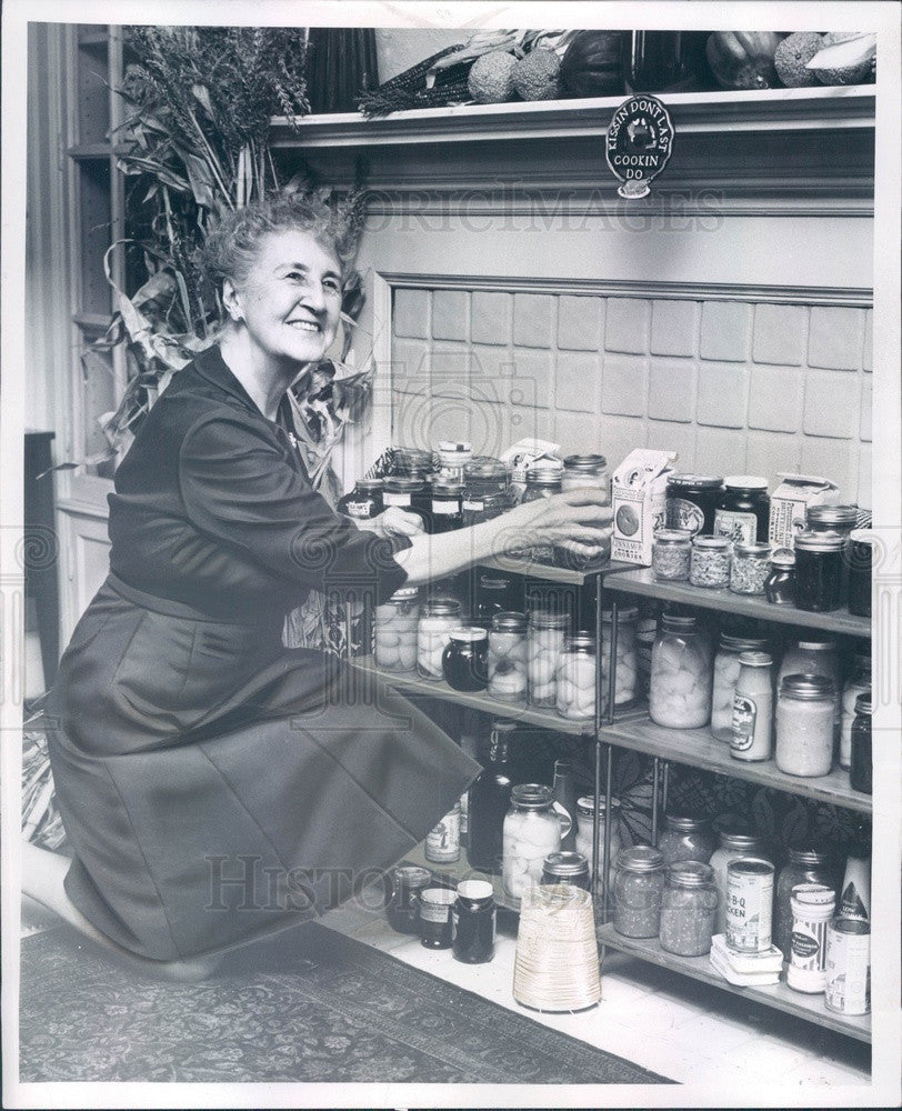 1963 Detroit, Michigan Detroit News Poet Anne Campbell Press Photo - Historic Images