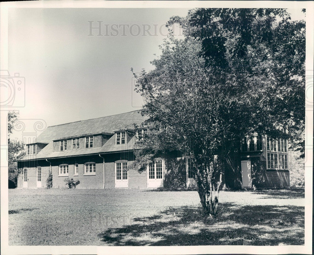 1948 Lake Forest, Illinois Lake Forest College Nixon Hall Press Photo - Historic Images