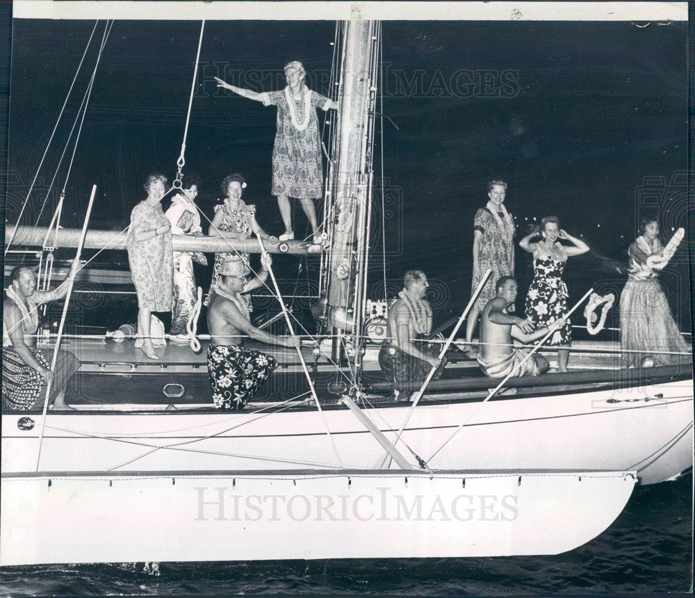 1960 Chicago, IL Lakefront Festival Venetian Night, Boat Esbro V Press Photo - Historic Images