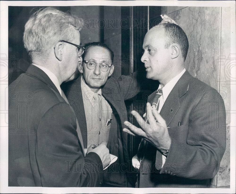 1953 Detroit, Michigan MI Communist Party Chairman Saul Wellman Press Photo - Historic Images