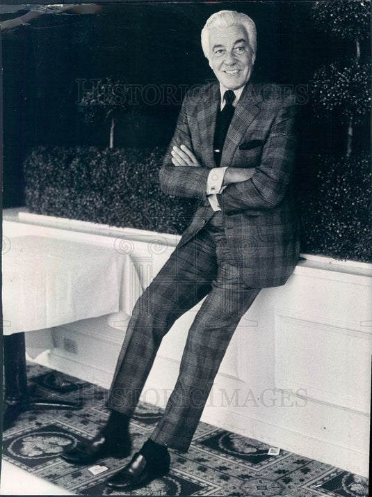 1972 American Hollywood Actor Cesar Romero Press Photo - Historic Images
