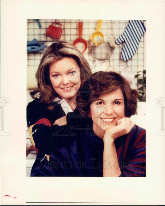 1984 Hollywood Actors/Movie Stars Jane Curtin & Susan Saint James Press Photo - Historic Images