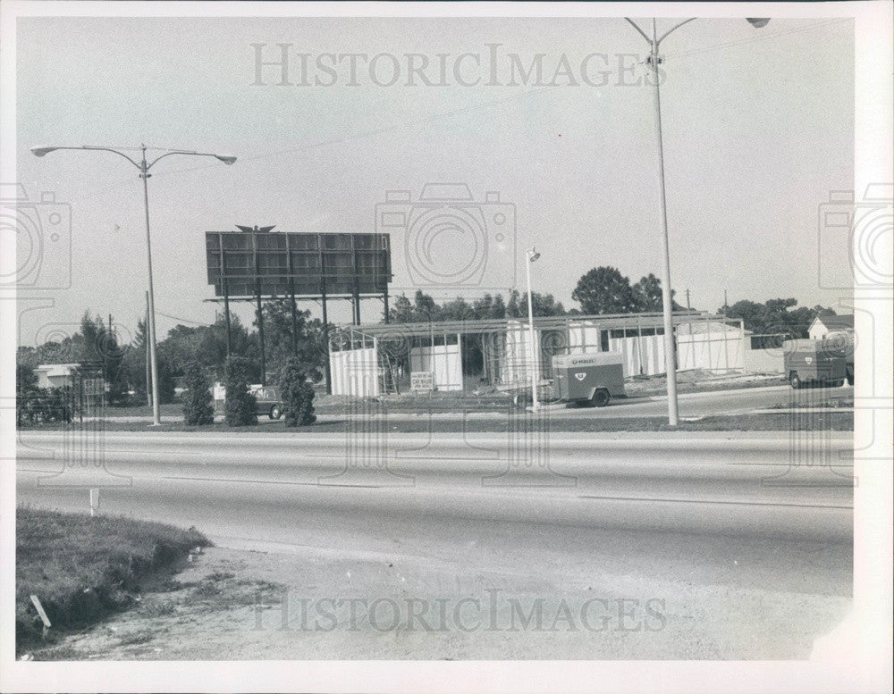 1970 St Petersburg, Florida Busy Bee Car Wash Construction Press Photo - Historic Images