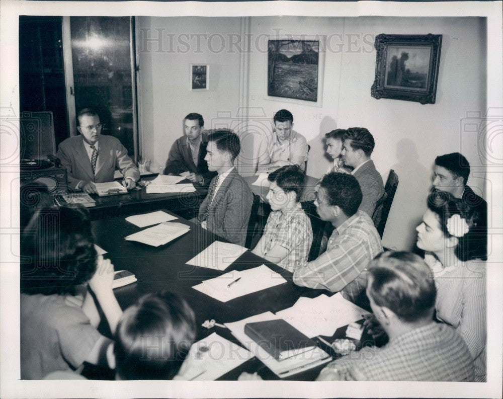 1947 Evanston, Illinois World Republic Conference, Robert Young Press Photo - Historic Images