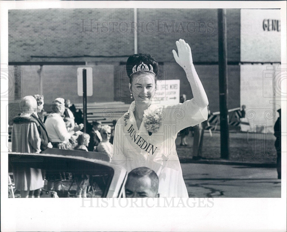 1965 Clearwater, FL Christmas Parade Miss Dunedin Marjorie Miller Press Photo - Historic Images