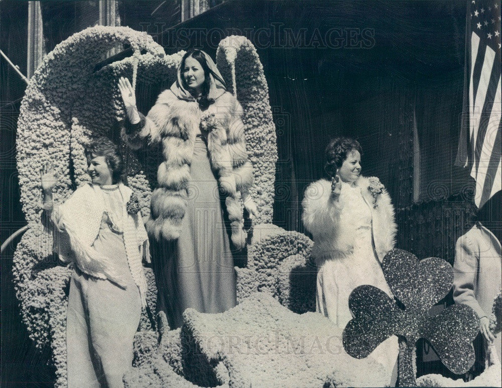 1975 Chicago, Illinois St Patrick's Day Queen Patricia Connors Press Photo - Historic Images