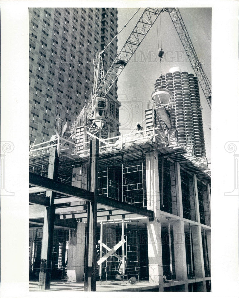 1990 Chicago, Illinois Stouffer Riviera Hotel Construction Press Photo - Historic Images