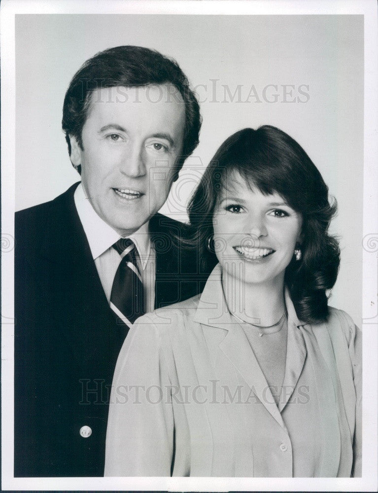 1981 TV Hosts David Frost &amp; Sandy Hill Press Photo - Historic Images
