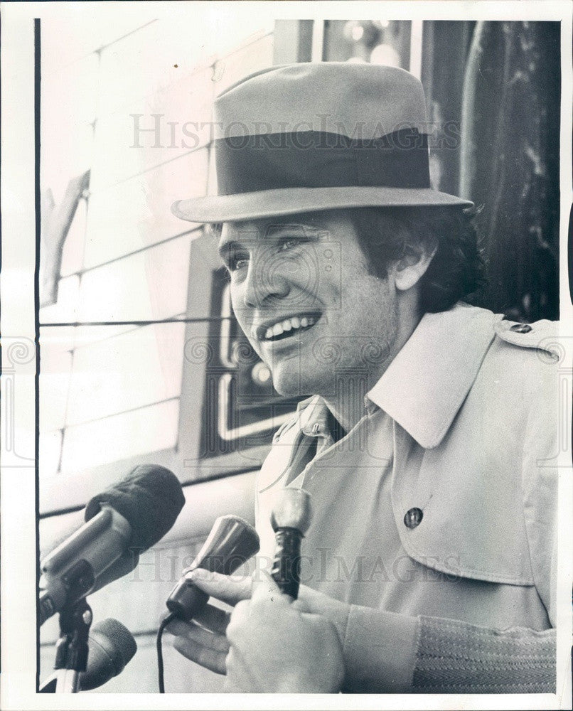 1972 Chicago, Illinois Humphrey Bogart Impersonation Contest Press Photo - Historic Images