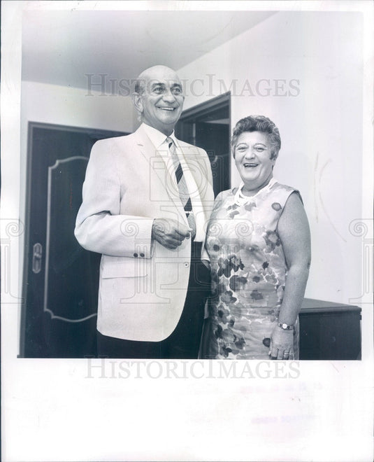 1966 American Comedian & Raconteur Myron Cohen & Wife Press Photo - Historic Images