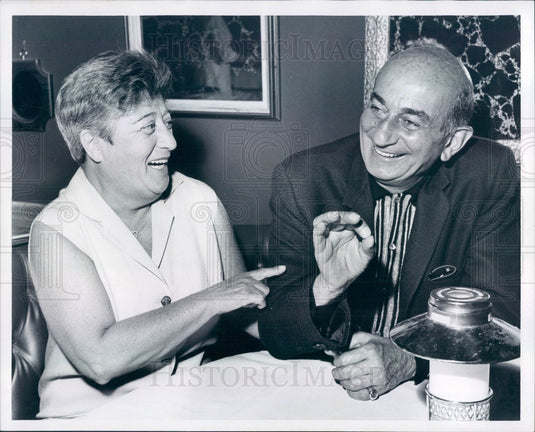 1967 American Comedian & Raconteur Myron Cohen & Wife Press Photo - Historic Images