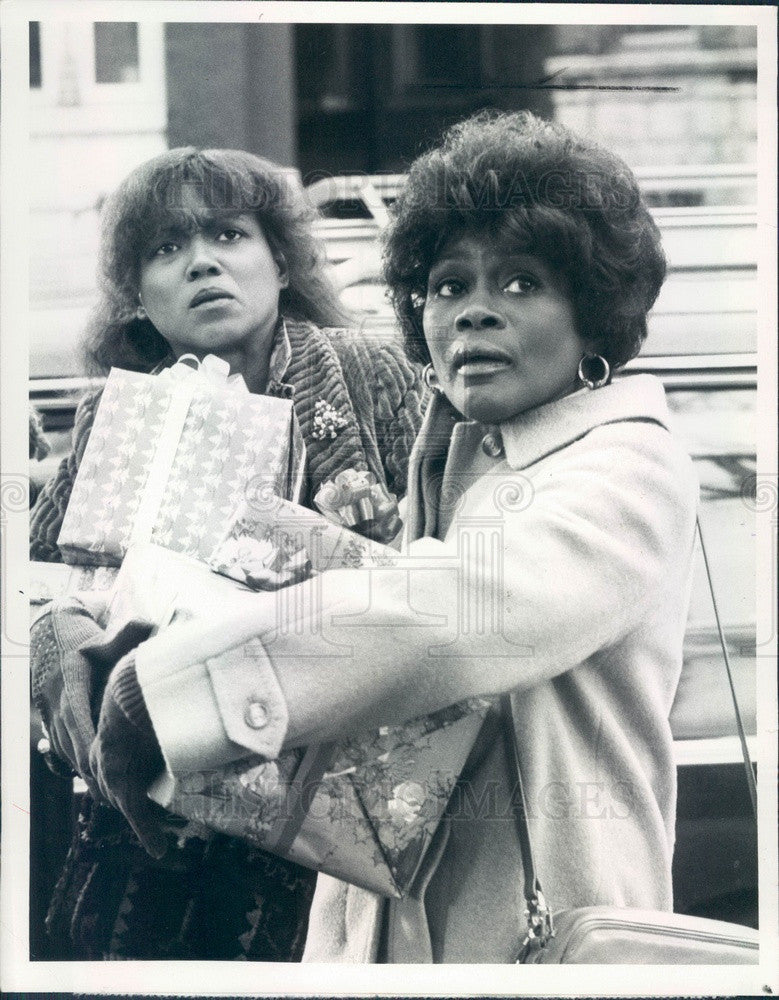 1981 American Hollywood Actors Cicely Tyson &amp; Diane Kirksey Press Photo - Historic Images