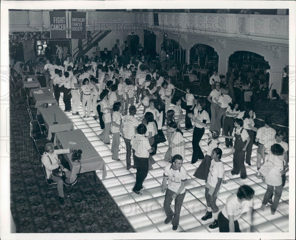 1978 Chicago, IL Illinois Institute of Technology Dance Marathon Press Photo - Historic Images