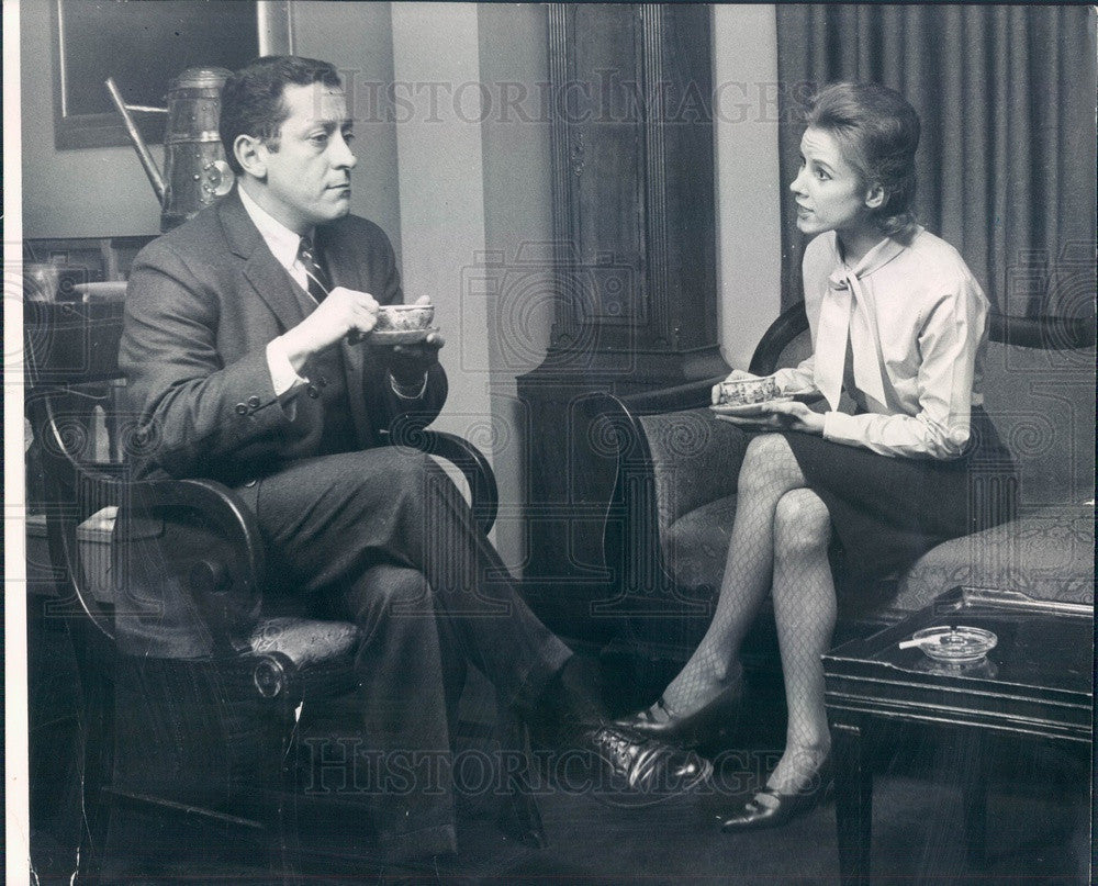 1965 Actors Mike Nussbaum &amp; Jennifer Haefele in The Collection Press Photo - Historic Images