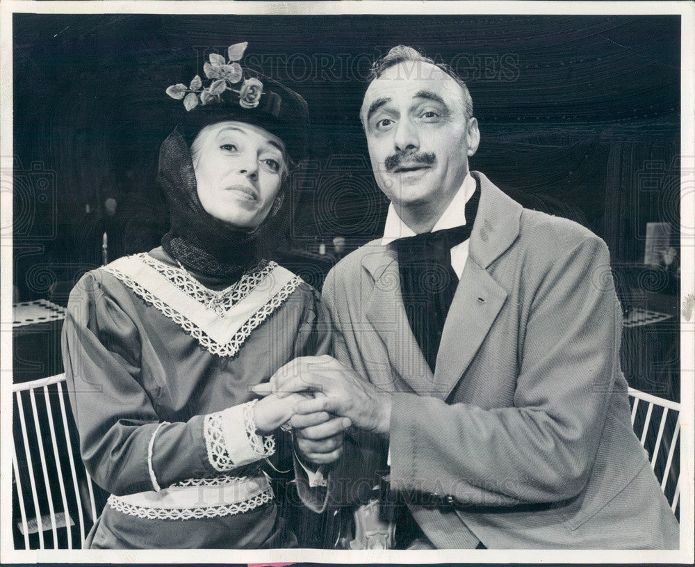 1962 Summit, IL Actors Jane Sindt &amp; Paul Bowers in Charley&#39;s Aunt Press Photo - Historic Images