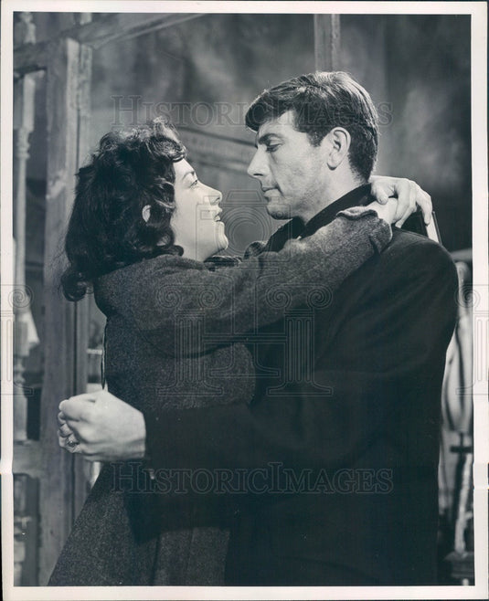 Undated Actors Risa Schwartz & Michael Lipton in The Tenth Man Press Photo - Historic Images