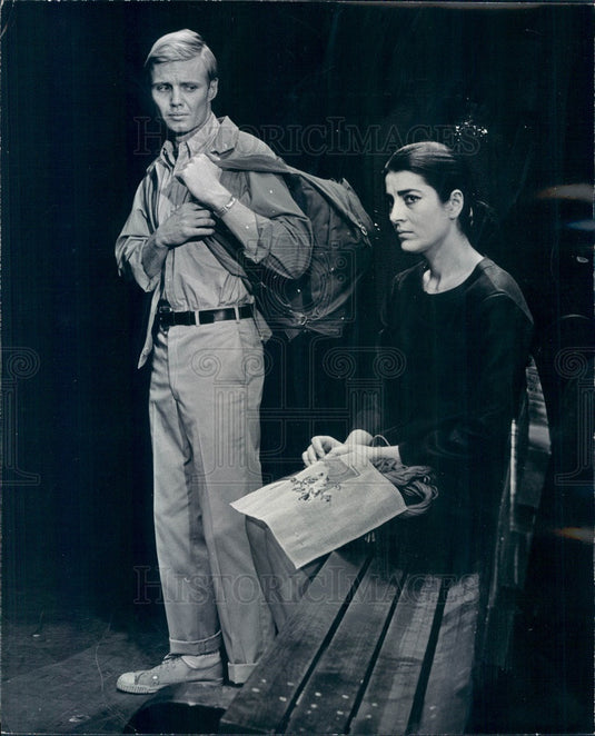 1967 Hollywood Actors Jon Voight & Irene Papas Press Photo - Historic Images