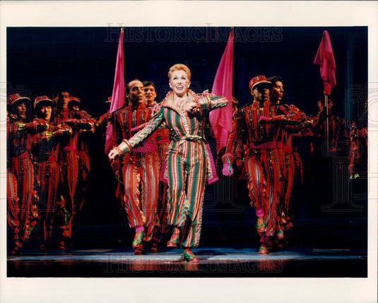1996 Hollywood Actress Sandy Duncan in That's Christmas Press Photo - Historic Images