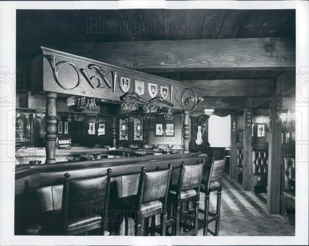 1976 Chicago, IL Henrici's Restaurant, O'Hare Inn, Elizabethan Pub Press Photo - Historic Images