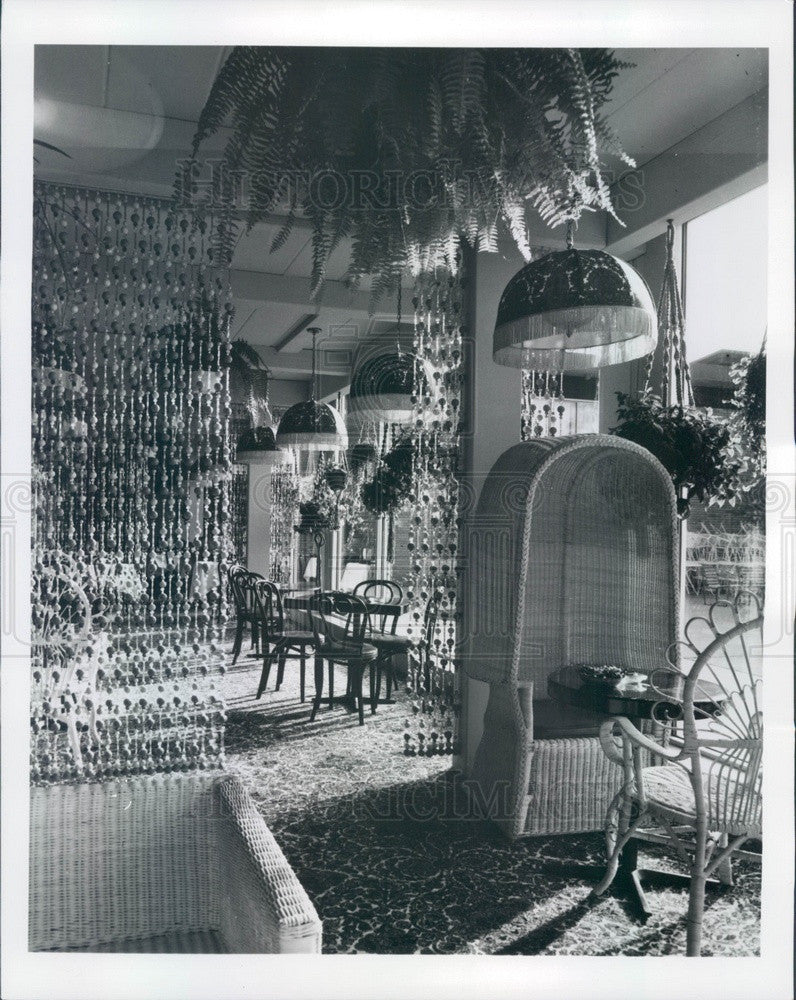 1976 Chicago, Illinois Henrici&#39;s Restaurant, O&#39;Hare Inn Conservatory Press Photo - Historic Images