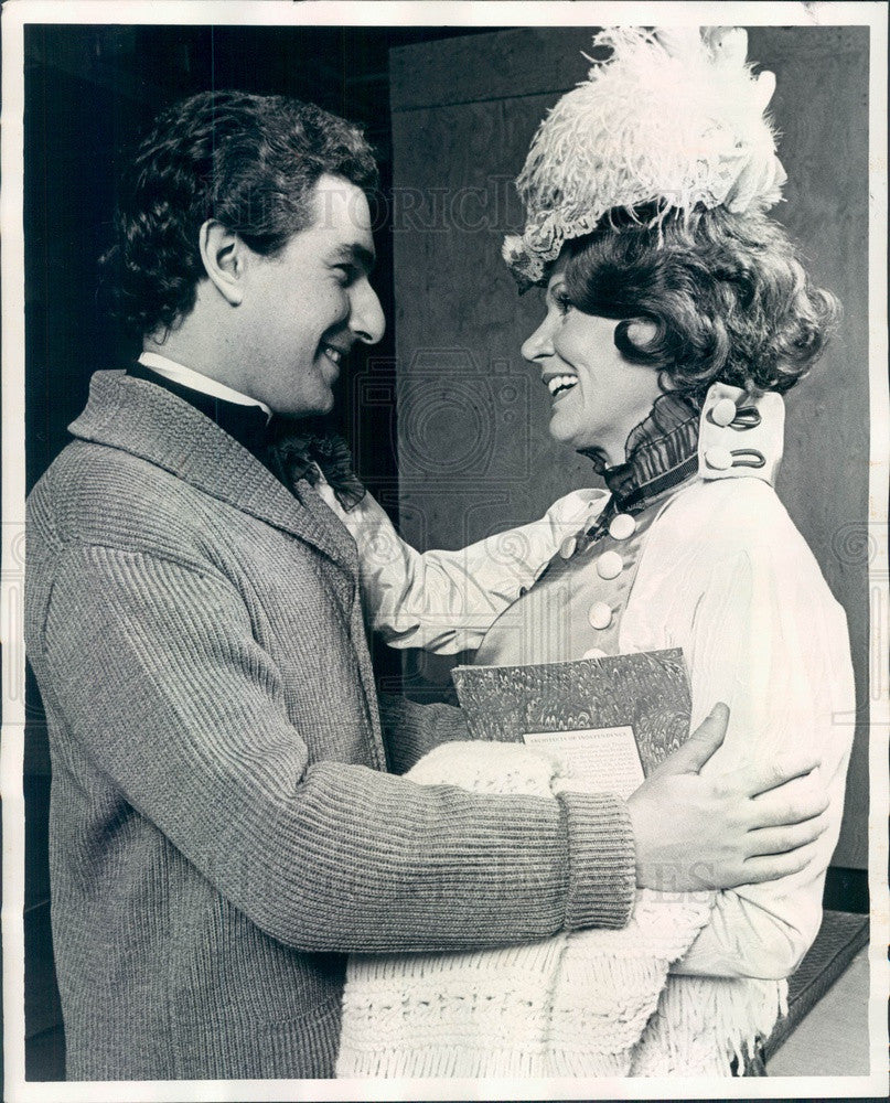 1976 Actors Michael Tezla &amp; Pat Fraser in Candide Press Photo - Historic Images