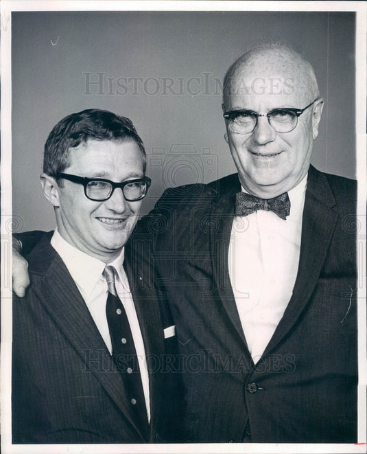 1967 Denver, Colorado Founders Mutual Fund President Lowell Collins Press Photo - Historic Images