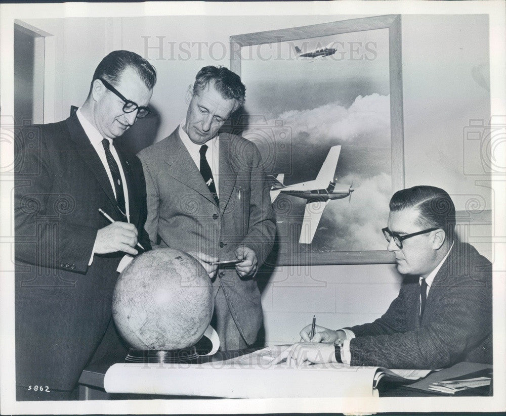 1959 US Aviator Max Conrad, The Flying Grandfather, Light Plane WRH Press Photo - Historic Images