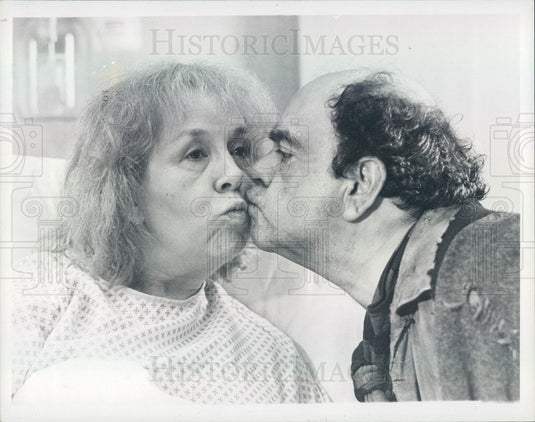 1983 Hollywood Actor Doris Roberts & James Coco TV Show St Elsewhere Press Photo - Historic Images
