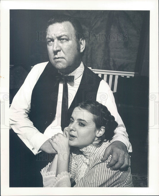 1974 Actors Wallace Englehardt & Noreen Tobin in Uncle Vanya Press Photo - Historic Images
