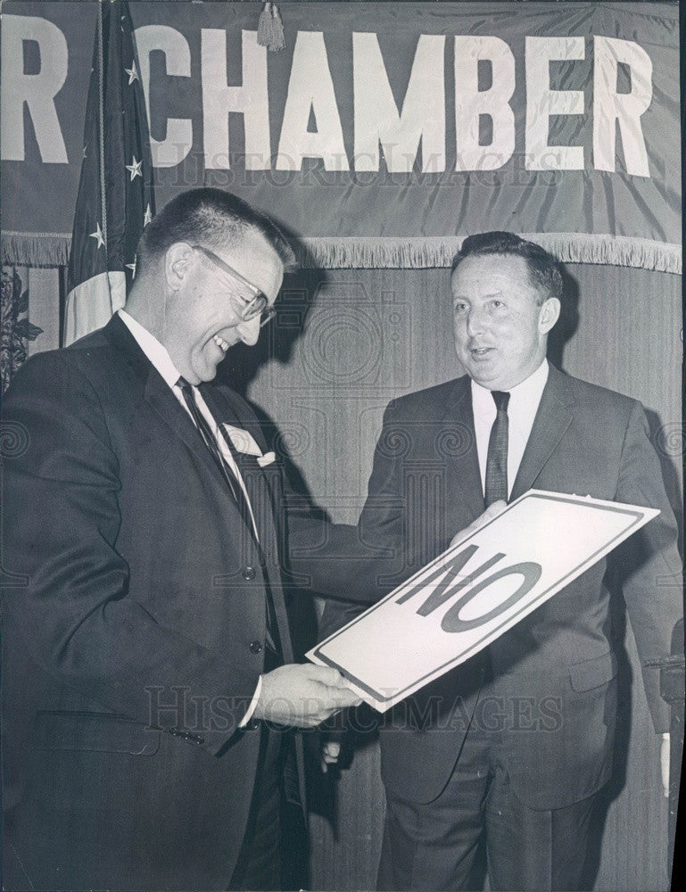 1965 Denver, CO Mayor Tom Currigan &amp; Traffic Engineer Jack Bruce Press Photo - Historic Images