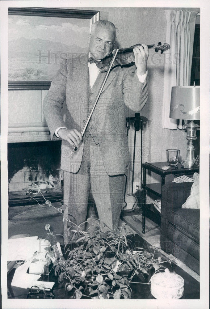 1952 Denver, Colorado Band-it Owner Holbrook Mahn Press Photo - Historic Images