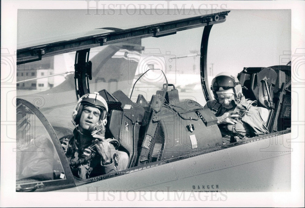 1988 Colorado National Guard Major John Andy Love Jr &amp; Gov Romer Press Photo - Historic Images