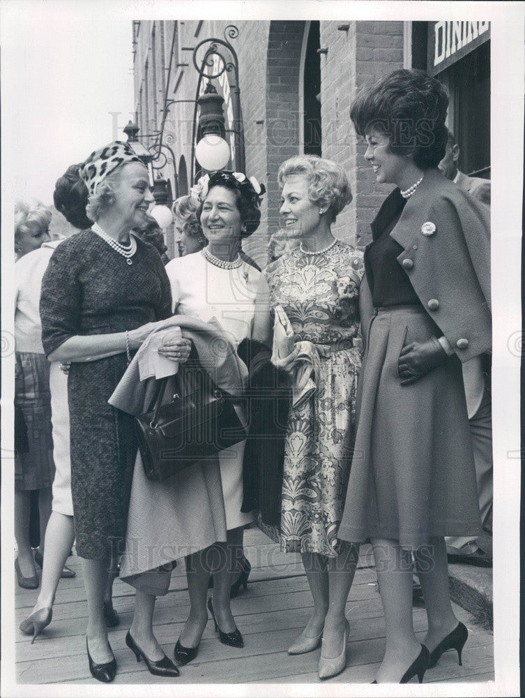 1961 New York Fashion Expert Eleanor Lambert Press Photo - Historic Images