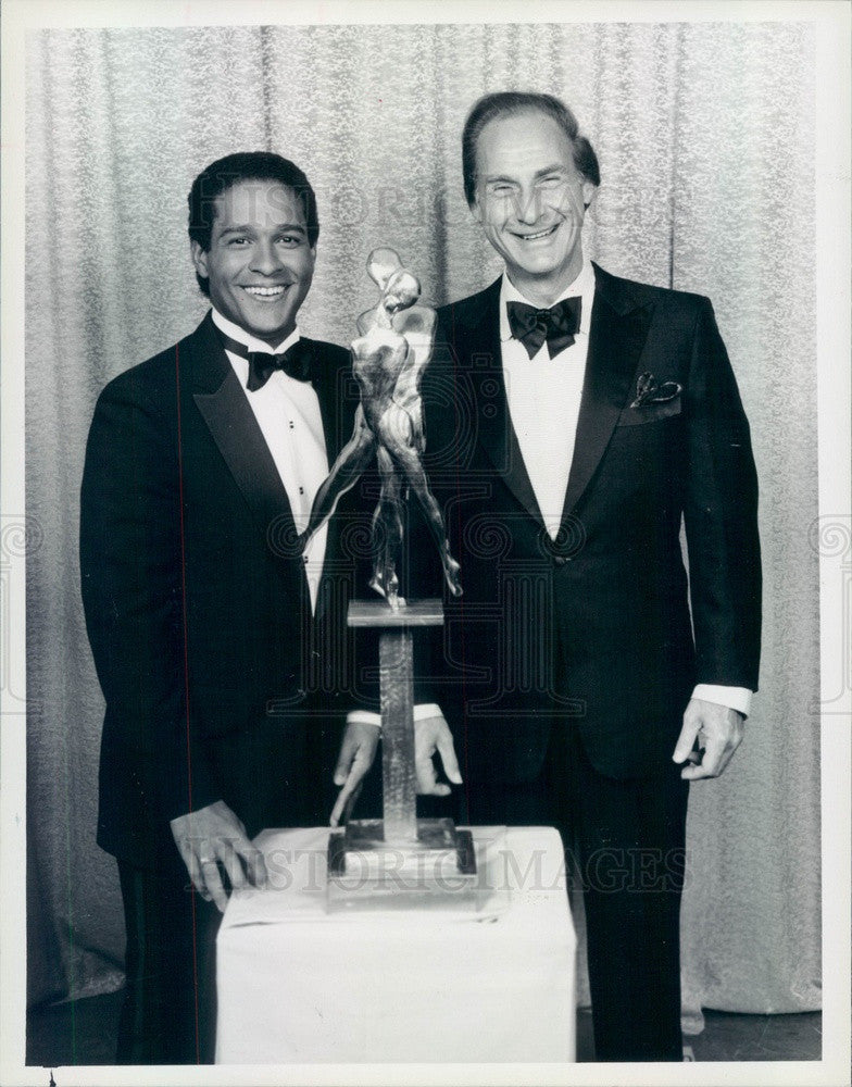 1985 Today Show Host Bryant Gumbel &amp; Comedian Sid Caesar Press Photo - Historic Images