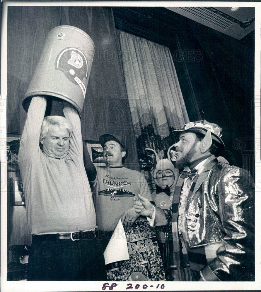 1987 Colorado Governor Richard Lamm &amp; Rocky Mtn Thunder Club Members Press Photo - Historic Images