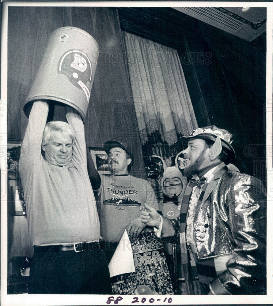 1987 Colorado Governor Richard Lamm & Rocky Mtn Thunder Club Members Press Photo - Historic Images