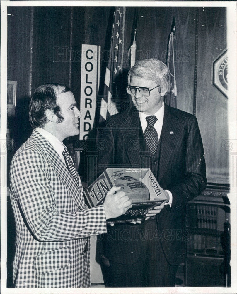 1978 CO Gov Dick Lamm & Mickey Gart of Gart Bros Sporting Goods Press Photo - Historic Images