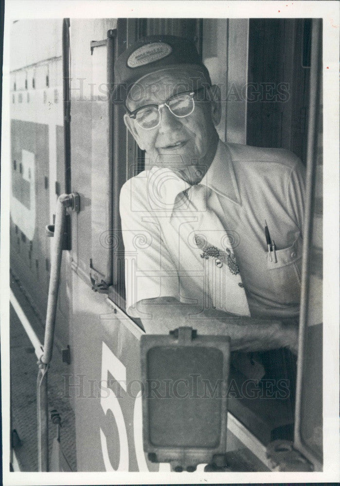 1980 Grand Trunk Western Locomotive Engineer Hebdin Smith Press Photo - Historic Images