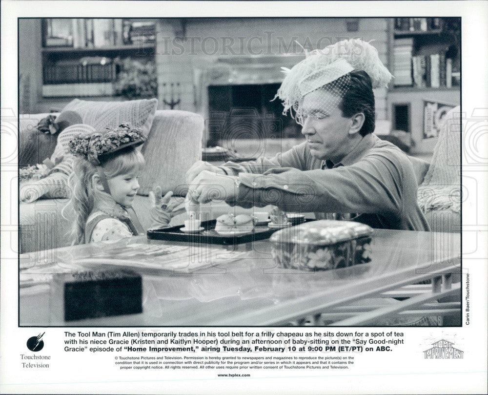 1999 Actors Tim Allen &amp; Kaitlyn/Kristen Hooper in Home Improvement Press Photo - Historic Images